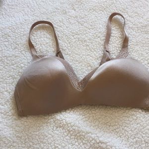 Warners 34C nude bra